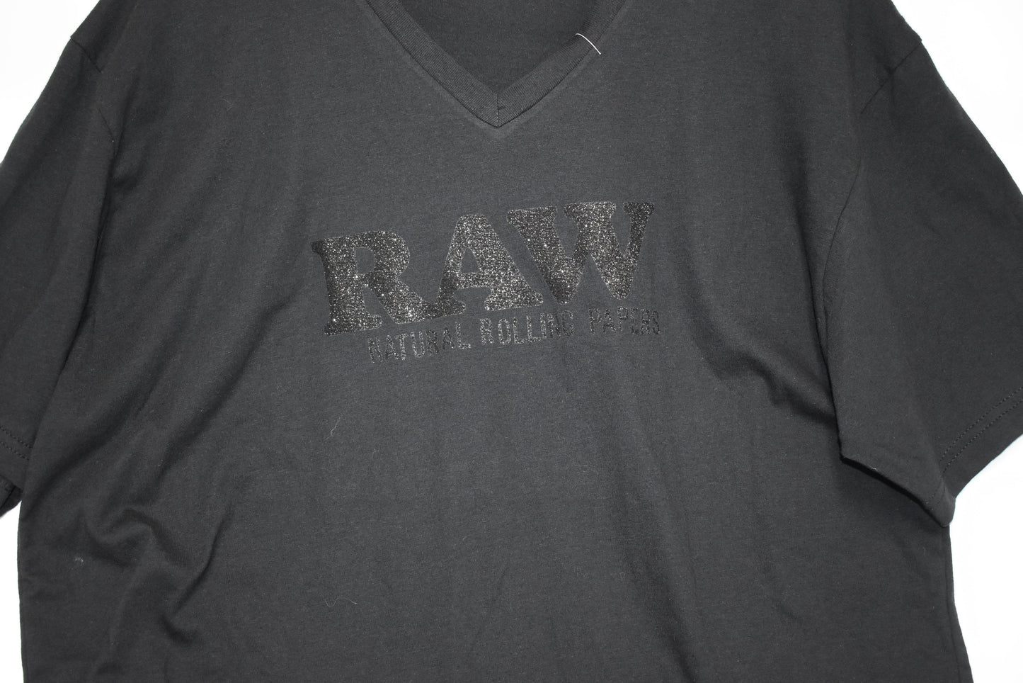 RAWLIFE SPARKLE BLACK LOGO V NECK SHIRT XLARGE