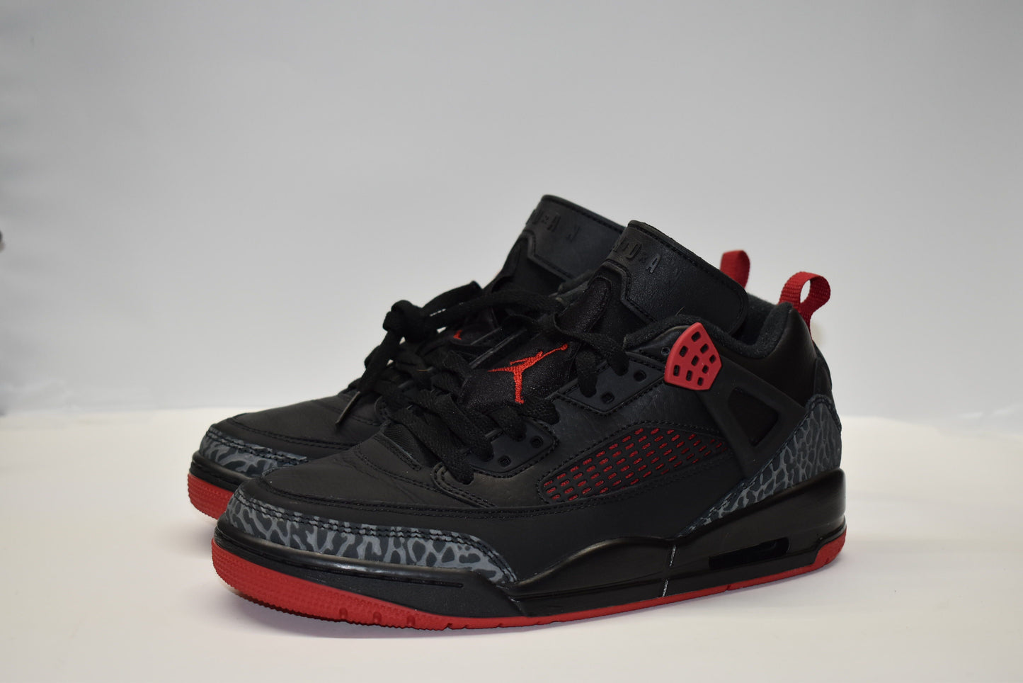 Jordan Mens Jordan Spizike Low - Mens Basketball Shoes Cool Grey/Gym Red/Black Size 8.0