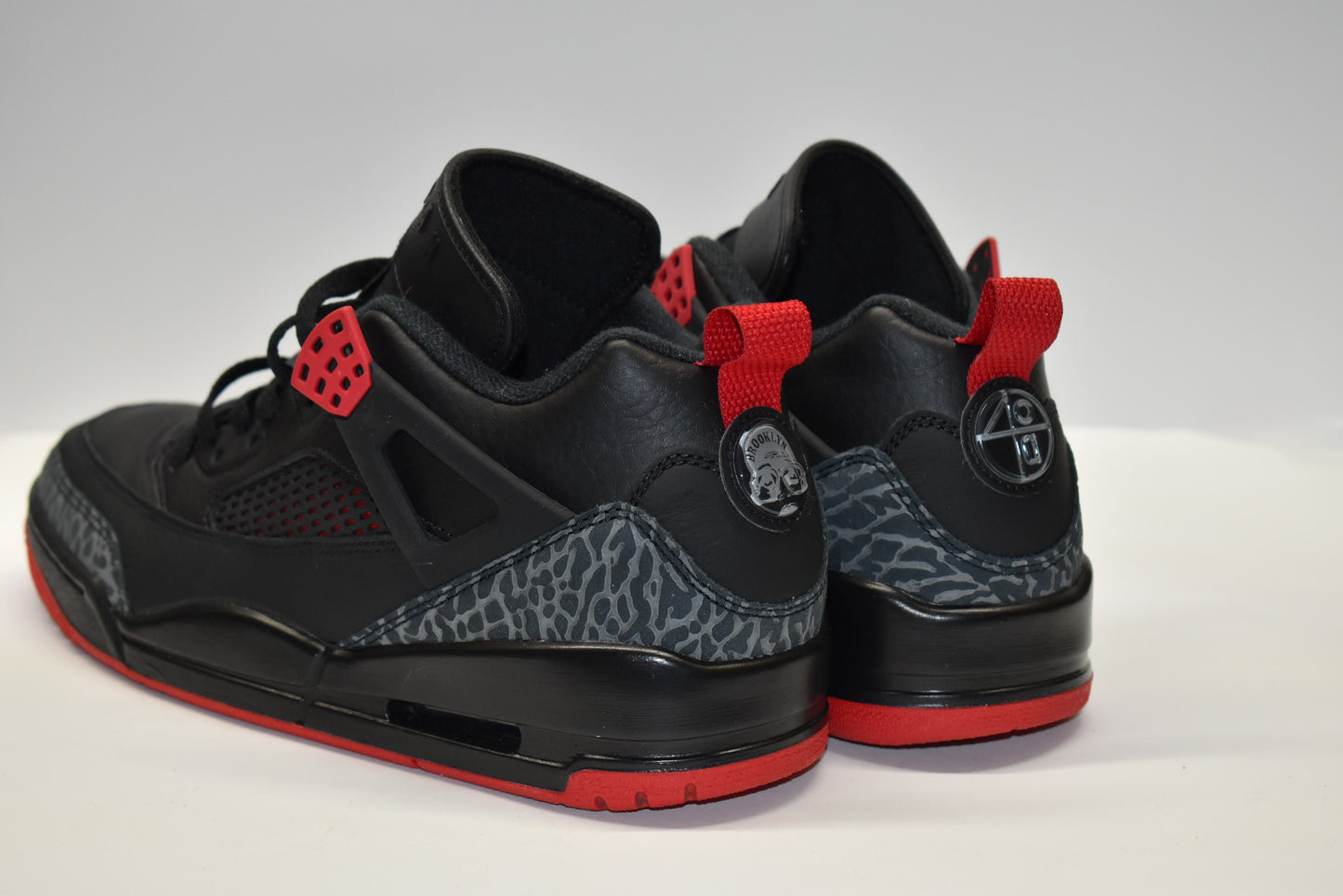 Jordan Mens Jordan Spizike Low - Mens Basketball Shoes Cool Grey/Gym Red/Black Size 8.0